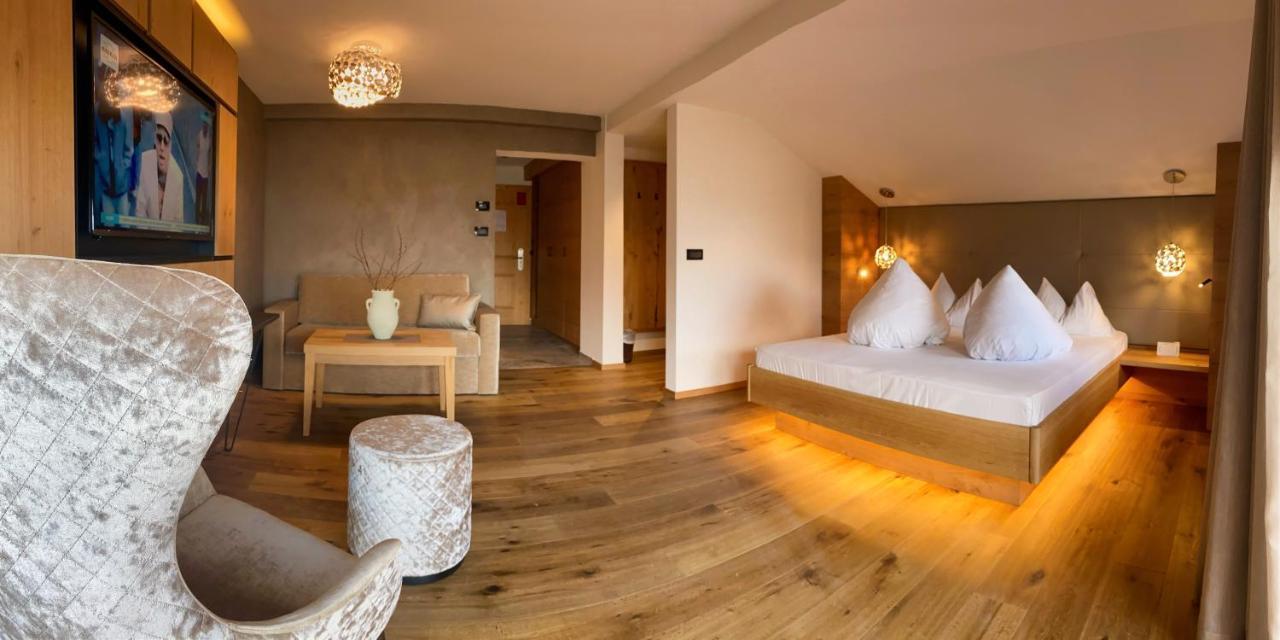 Hotel Panorama Schenna Luaran gambar