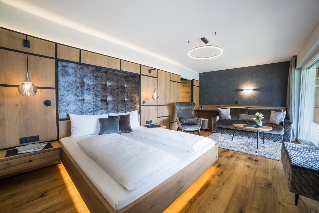 Hotel Panorama Schenna Luaran gambar